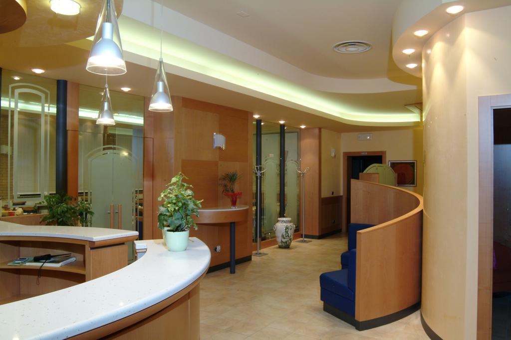 Hotel Nettuno Sottomarina Exterior foto